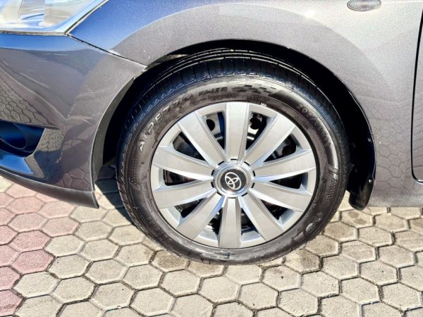 Durres, shes makine Toyota Auris 1.4Nafte Manuale 2009 Nafte, gri e erret manuale Klima 168 km 1 €