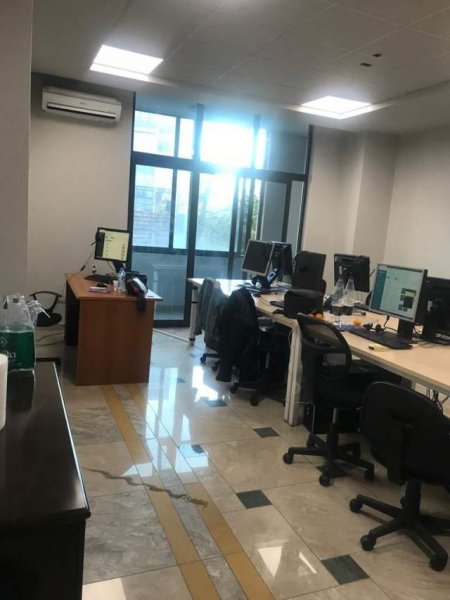 Tirane, shes ambjent biznesi Kati 2, 180 m² 330.000 Euro (Rruga e Kavajes)