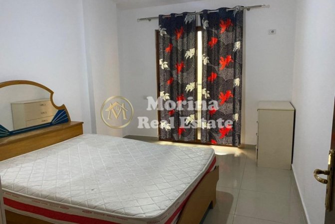 Tirane, jepet me qera apartament 3+1 Kati 3, 140 m² 500 € (Astir)