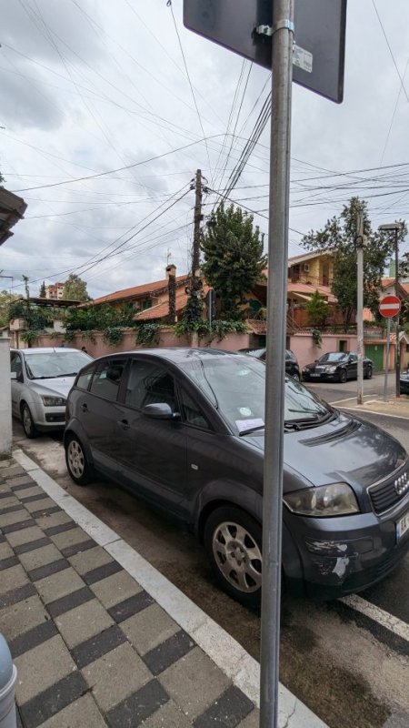 shes Audi A2, 1.4 TDi manuale, 227,000km, 2000 EUR Nafte, gri e erret manuale Kondicioner 227.000 km 2.000 €