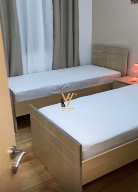 Tirane, jepet me qera apartament 2+1+Ballkon Kati 1, 85 m² 700 € (DON BOSKO)