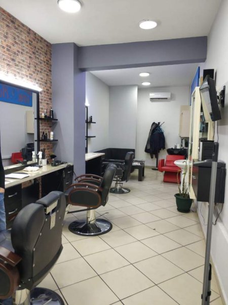 Tirana e Re - ne Bllok,  shes dyqan, 180.000 Euro (Rr.Nikolla Tupe)