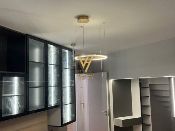 Tirane, jepet me qera apartament 3+1+A+BLK Kati 3, 130 m² 1.000 Euro (KODRA E DIELLIT)