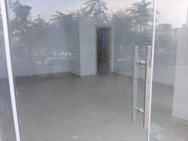 Tirane, shes dyqan Kati 1, 34 m² 50.000 Euro