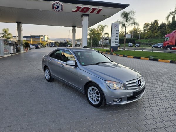 M-Benz C 200 Kompressor Avantgard Navi i madh Klima 6.500 €