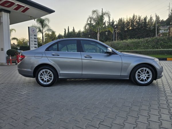 M-Benz C 200 Kompressor Avantgard Navi i madh Klima 6.500 €