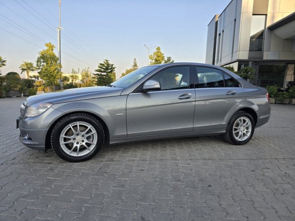 M-Benz C 200 Kompressor Avantgard Navi i madh Klima 6.500 €