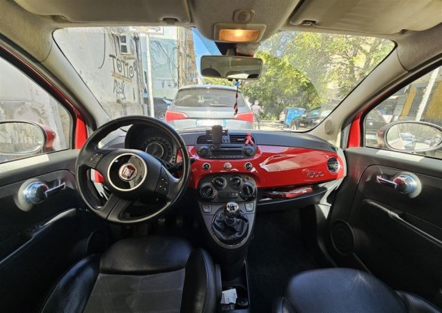 OKAZION Tirane, shes makine fiat 500 Benzin, e kuqe manuale Kondicioner 150.000 km 2999 €