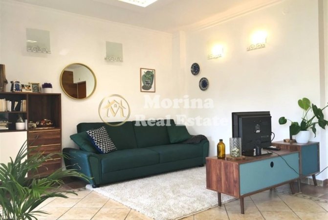 Tirane, jepet me qera apartament 2+1 Kati 2, 85 m² 550 € (Rruga Durresit)
