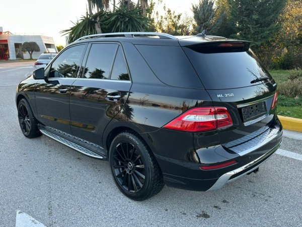 Vlore, shes SUV | Fuoristrad | Xhip Mercedes Benz ML Nafte, e zeze automatik Klima 173.000 km 16.800 €