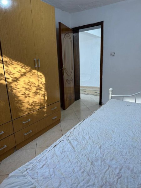 Tirane, jepet me qera shtepi 2+1 Kati 1, 100 m² 300 € (Ibe/ Tirane)