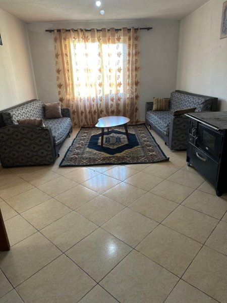 Tirane, jepet me qera shtepi 2+1 Kati 1, 100 m² 300 € (Ibe/ Tirane)