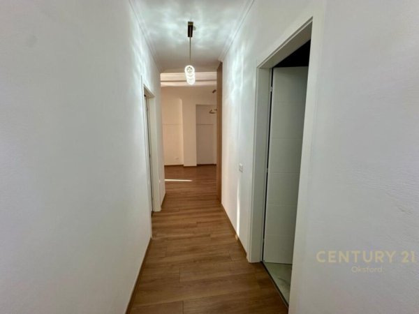 Tirane, jepet me qera apartament 2+1+Ballkon Kati 1, 100 m² 1.000 € (Rruga e elbasanit)