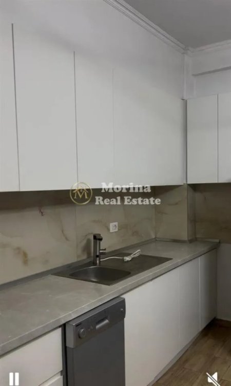 Tirane, jepet me qera apartament 1+1 Kati 3, 80 m² 500 € (Ish Fusha Aviacionit)