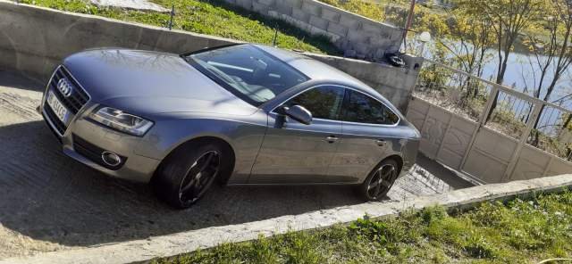 Belsh  shitet makine Audi A5 Viti 2011, 12.000 Euro