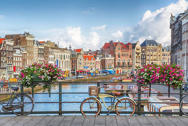Tirane, ofroj Hollande UDHËTIM NË AMSTERDAM NISJA 9 SHKURT CMIM 349 Euro