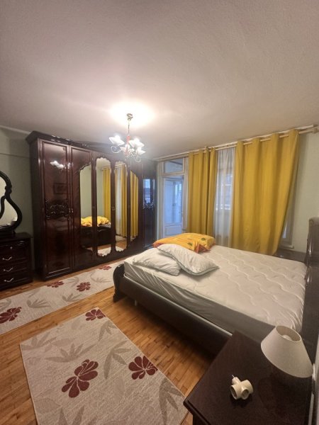 Tirane, jepet me qera apartament 1+1+Aneks Kati 6, 70 m² 800 € (Qender- 15 katëshi)