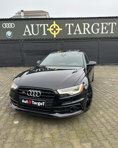 Tirane, shes makine AUDI S6 4.0 V8 T Quattro Benzin, e zeze automatik Klima 216.000 km