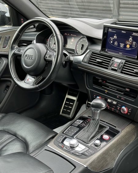 Tirane, shes makine AUDI S6 4.0 V8 T Quattro Benzin, e zeze automatik Klima 216.000 km