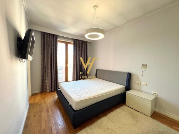 Tirane, jepet me qera apartament 2+1+Ballkon Kati 7, 123 m² 1.800 € (BLLOK)