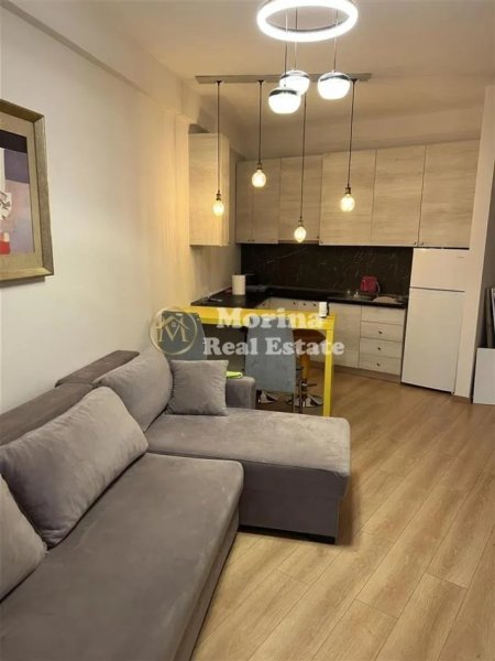 Tirane, jepet me qera apartament 1+1+Ballkon Kati 4, 70 m² 500 € (Rruga e Dibres)