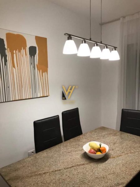 Tirane, jepet me qera apartament 2+1+A+BLK Kati 2, 100 m² 700 Euro (teg)