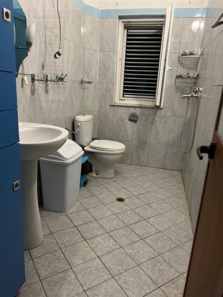 Tirane, apartament 2+1+Ballkon Kati 3, 85 m² (Myslym Shyr prane BKT)