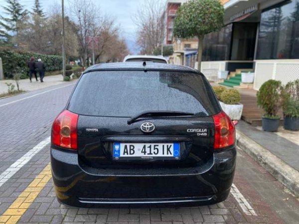 Pogradec, shes makine Toyota Viti 2006, 5.200 Euro