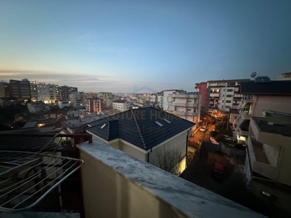 Tirane, shitet apartament 3+1+Aneks+Ballkon Kati 1, 126 m² 250.000 € (Kodra e Diellit)