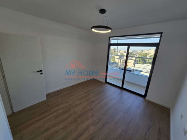 Tirane, shes apartament 2+1+Ballkon Kati 6, 84 m² 215.000 € (Rruga Frederik Shiroka)