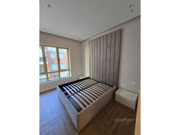Tirane, jepet me qera apartament 2+1+Aneks+Ballkon Kati 4, 115 m² 2.300 € (Stadiumi Air Albania)