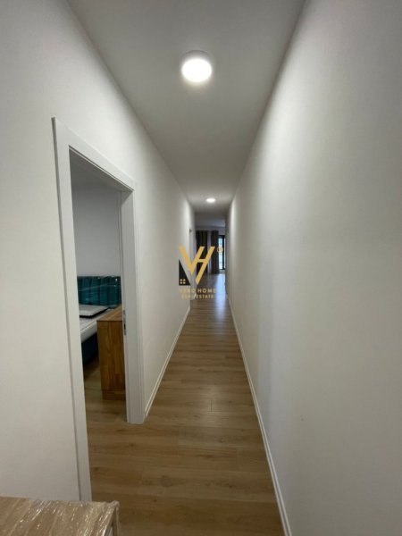 Tirane, shitet apartament 3+1+Ballkon Kati 7, 120 m² 332.000 € (PORCELAN)
