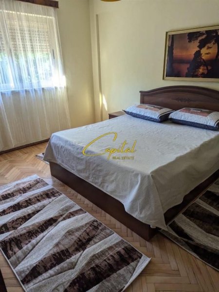 Tirane, jepet me qera apartament 2+1 Kati 2, 80 m² 620 € (QENDER)