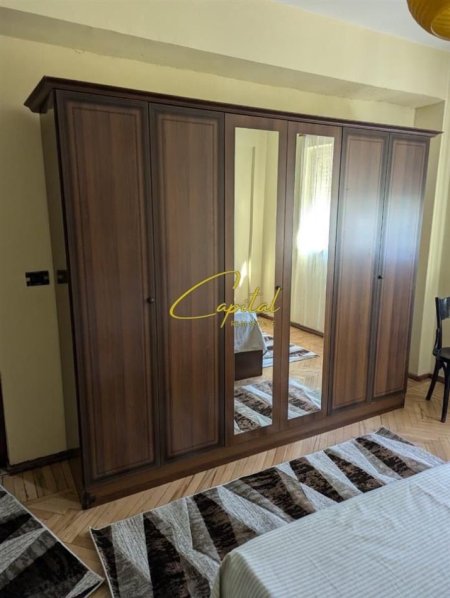 Tirane, jepet me qera apartament 2+1 Kati 2, 80 m² 620 € (QENDER)