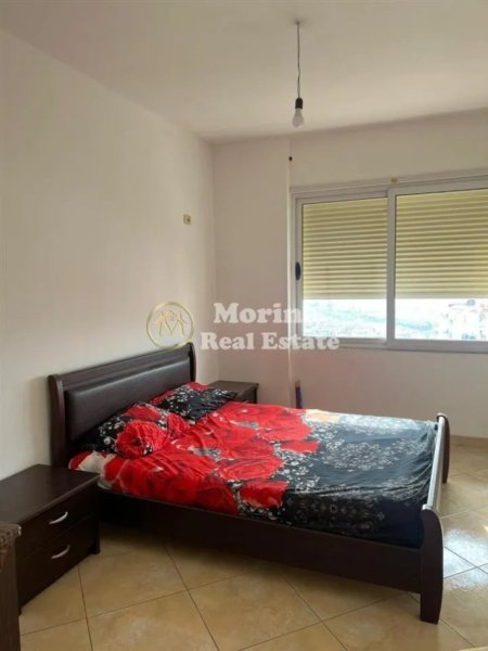 Tirane, jepet me qera apartament 2+1+Ballkon Kati 4, 90 m² 300 € (Fresku)