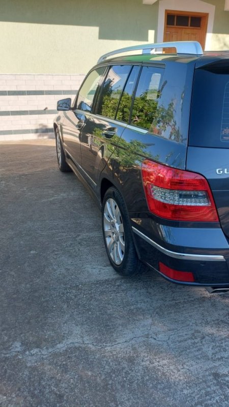 Tirane, shes makine Mercedes Benz Nafte, gri e erret automatik Kondicioner 110.000 km 10000 €