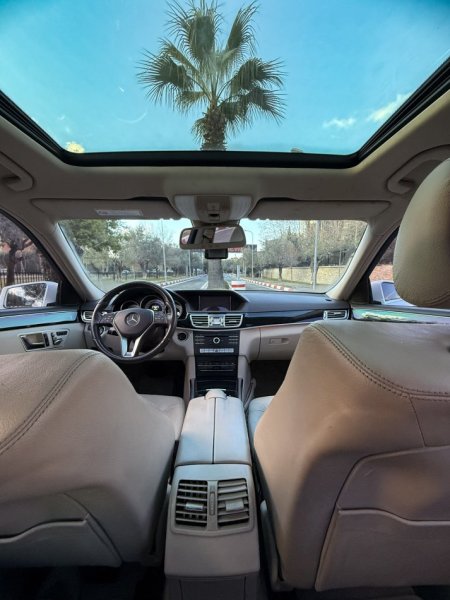 Tirane, shes makine Mercedes Benz E-220 Avangarde 2015 Nafte, e bardhë automatik Klima 167 km 13.700 €