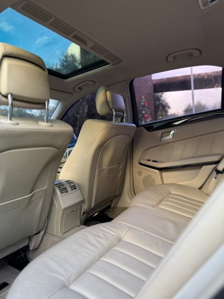 Tirane, shes makine Mercedes Benz E-220 Avangarde 2015 Nafte, e bardhë automatik Klima 167 km 13.700 €