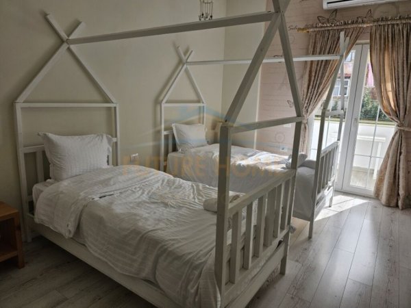 0683487469  Tirane, shitet apartament 2+1 Kati 4, 100 m² 173.000 € (Rruga SIRI KODRA)