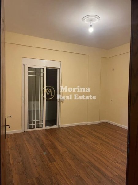 Tirane, jepet me qera shtepi 2+1 Kati 2, 130 m² 450 € (Kodra e Priftit)