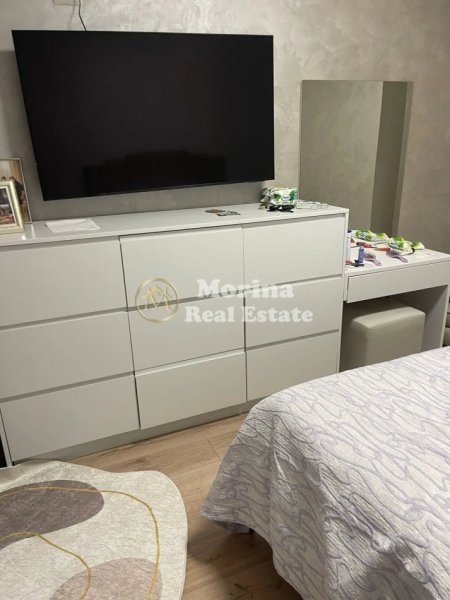 Tirane, jepet me qera apartament 1+1+Ballkon Kati 2, 62 m² 600 € (Kopshti Botanik)
