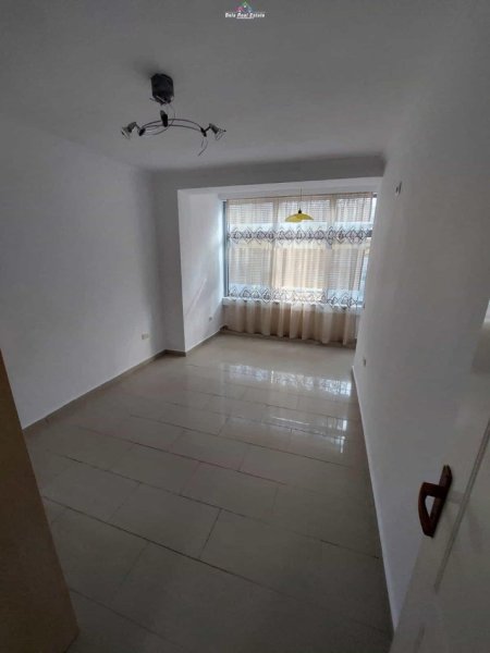 Tirane, shes apartament 2+1 Kati 2, 75 m² 188.000 € (RRUGA E KAVAJES)