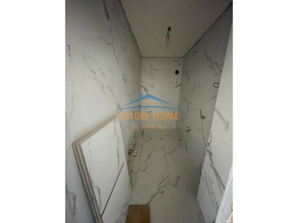 SHITET APARTAMENT 2+1 TEK XHAMLLIKU