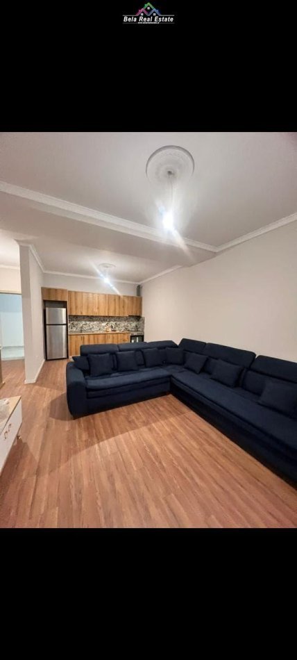 Tirane, jepet me qera apartament 1+1+Ballkon Kati 5, 70 m² 500 € (FUSHA E AVIACIONIT)