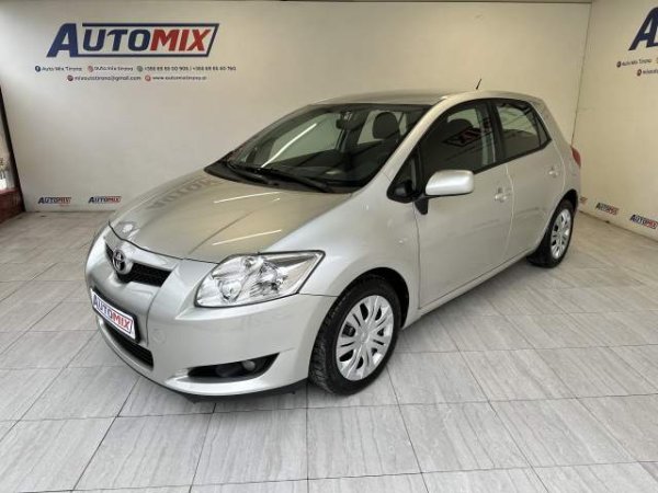Tirane, shes makine Toyota auris Viti 2008, 5.800 Euro