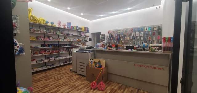 Tirane, SHITET BIZNESI KANCELARI + EASYPAY, Kati 0, 37 m² 1.500.000 Leke (KOMPLEKSI GOLDEN PARK / Bedri Karapici)