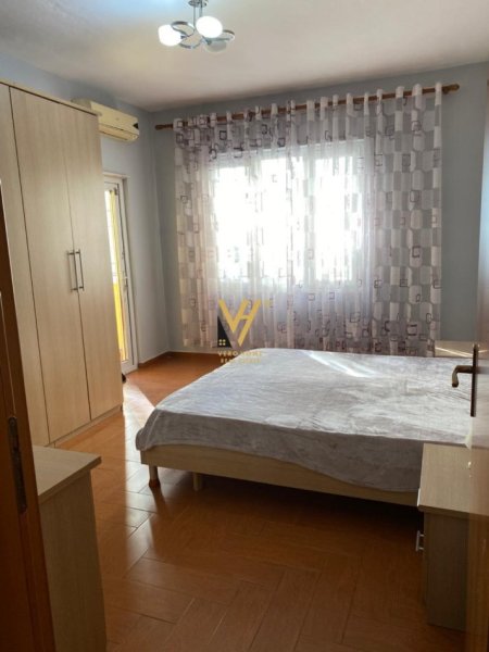 Tirane, jepet me qera apartament 2+1+Ballkon Kati 1, 117 m² 600 € (KOPSHTI ZOOLOGJIK)