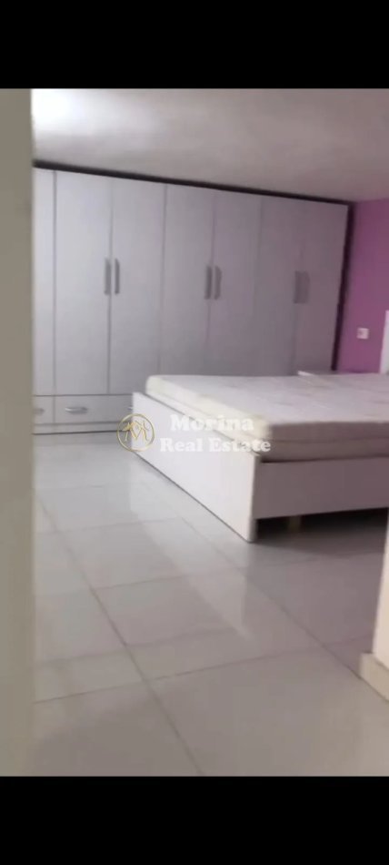 Tirane, jepet me qera apartament 1+1 Kati 0, 60 m² 300 € (Porcelan-Xhamia Xhura)