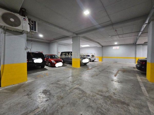 Tirane, shitet garazh Kati -1, 16 m² 33.000 € (Pazari i Ri )