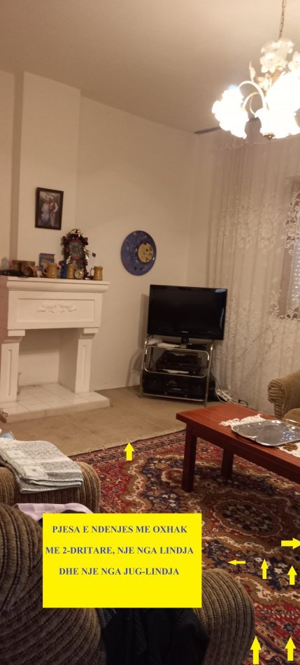 Tirane, Qera Shtëpi/Vile 3-kate, oborr  e bahçe, kat përdhes magazin, kati 2-të për gatim-ngrënie, ndënje, kati 3-të me 3-dhoma gjumi, qera 850€/muaj, në rr.Kristaq Capo e Abedin Pasha, si dhe rr.P.Budi, 200m pallati Grand/Todi Shkurti, 1.1-km nga Ura Elbasanit/Shkolla Baletit, 800m nga Ura Brrylit